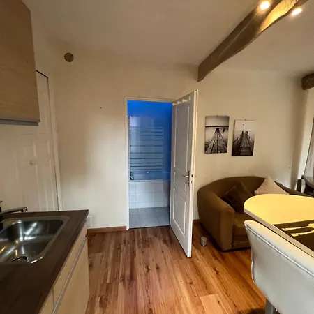 Seabnb - Little Palm - Seaside - 1 Min Walk To & Tram *